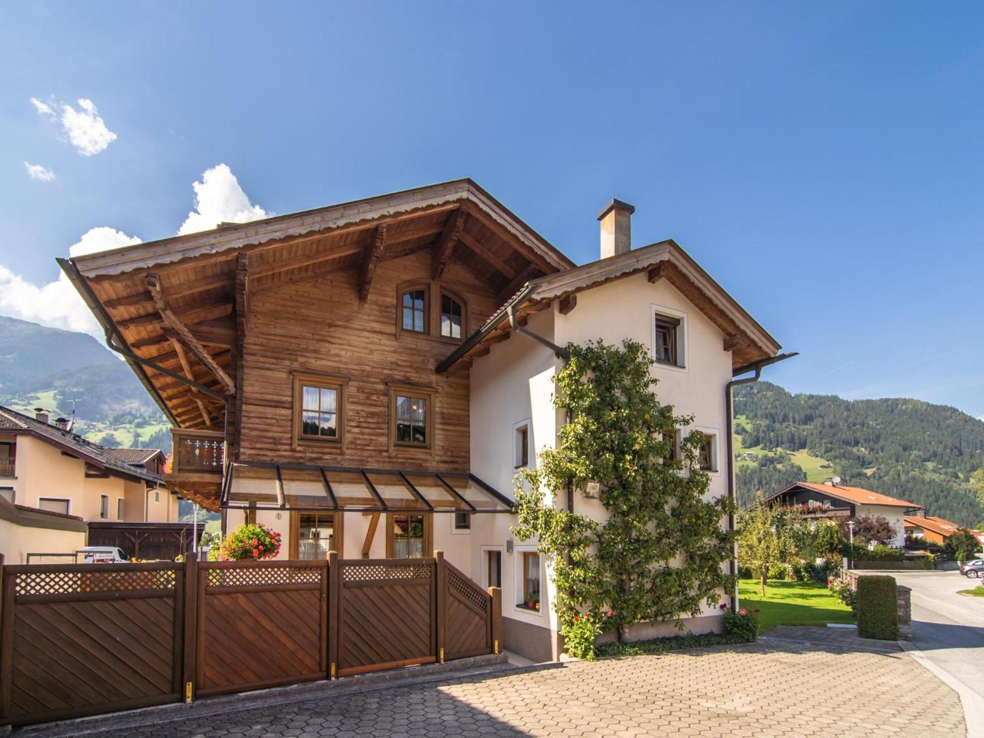 Haus Stock Apartment Zell am Ziller Exterior foto